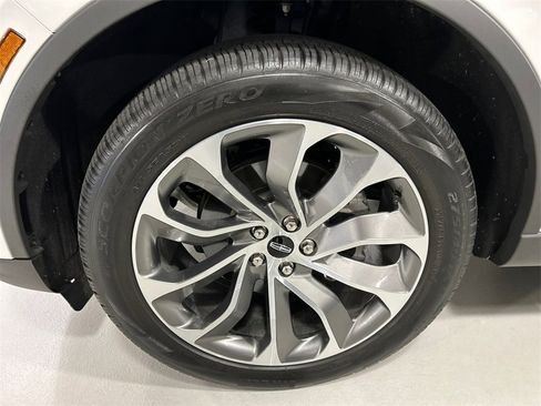 Used 2025 Lincoln Aviator Reserve w/ Illumination Package image 9