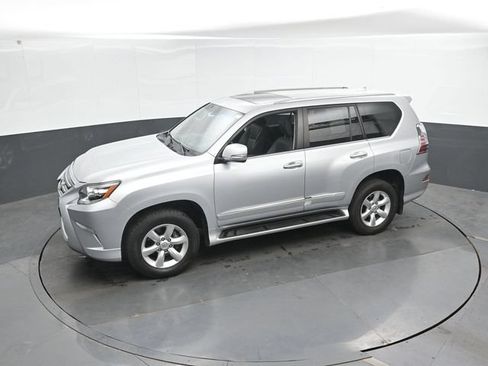 Used 2017 Lexus GX 460 w/ Navigation Package AWD/4WD image 33