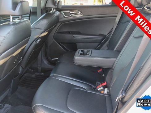 Used 2024 Kia Sportage EX image 12