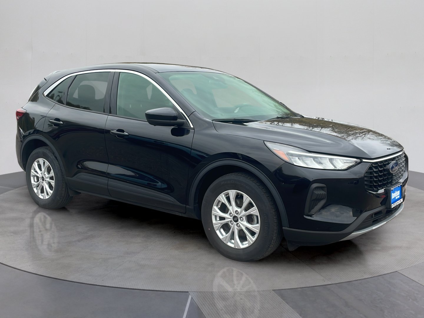 Used 2023 Ford Escape Active w/ Tech Pack #2 AWD/4WD image 9