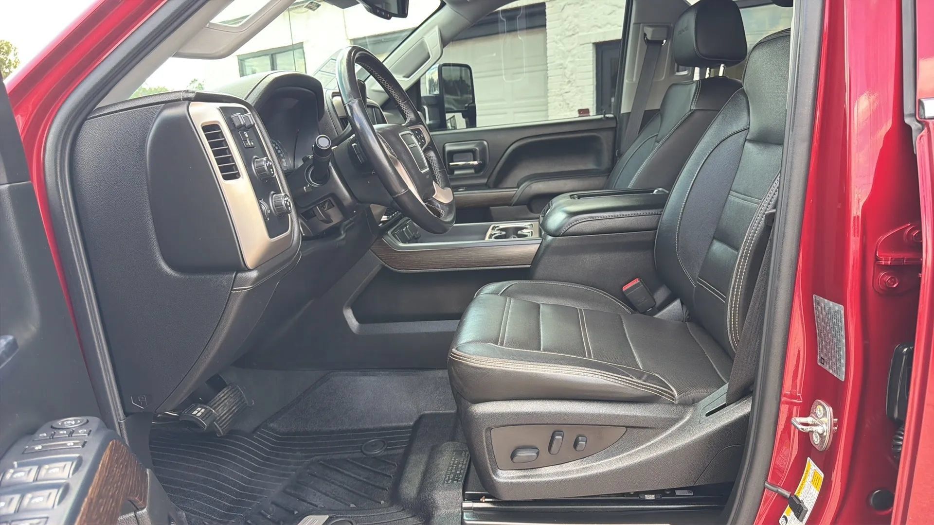 Used 2019 GMC Sierra 3500 Denali w/ Duramax Plus Package AWD/4WD image 7