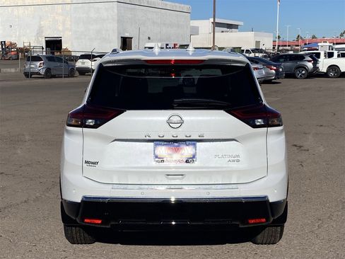 New 2026 Nissan Rogue Platinum w/ Tech Package image 5