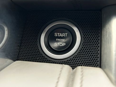 Used 2017 Land Rover Range Rover Long Wheelbase Autobiography image 18