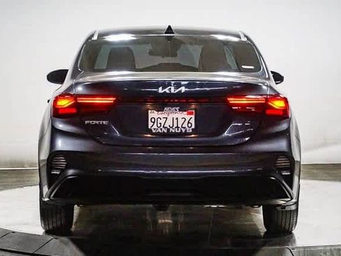 Used 2023 Kia Forte LXS image 9