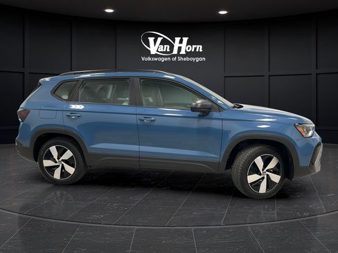 Used 2025 Volkswagen Taos S AWD/4WD image 8