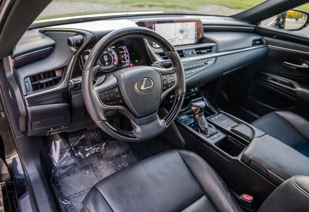 Used 2019 Lexus ES 350 w/ Premium Package FWD image 14