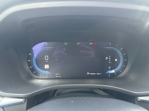 Used 2022 Volvo XC60 B5 Momentum image 19