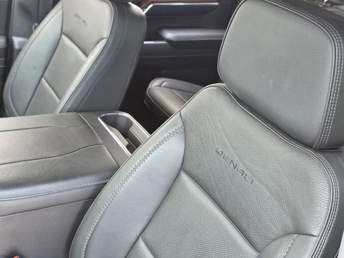 Used 2023 GMC Sierra 1500 Denali w/ Denali Reserve Package AWD/4WD image 24