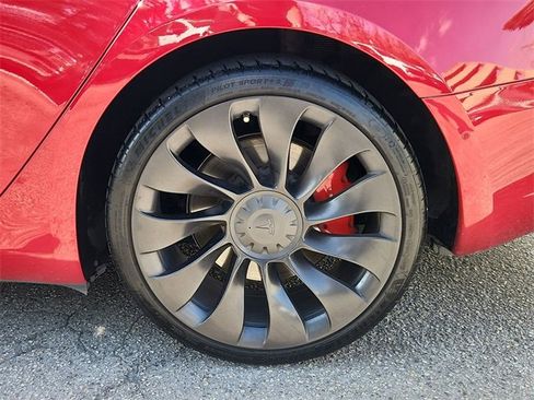 Used 2022 Tesla Model 3 Performance image 32