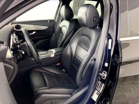 Used 2022 Mercedes-Benz GLC 300 image 7