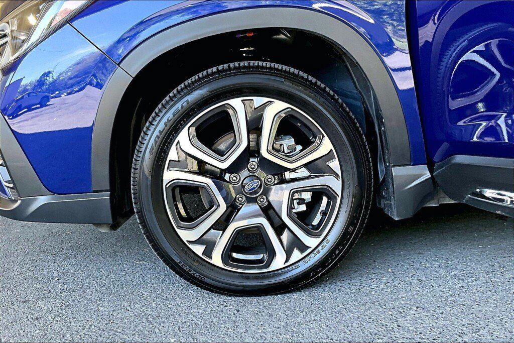 Certified 2026 Subaru Ascent Touring AWD/4WD image 17