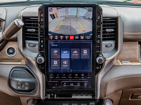 Used 2025 RAM 2500 Limited image 27