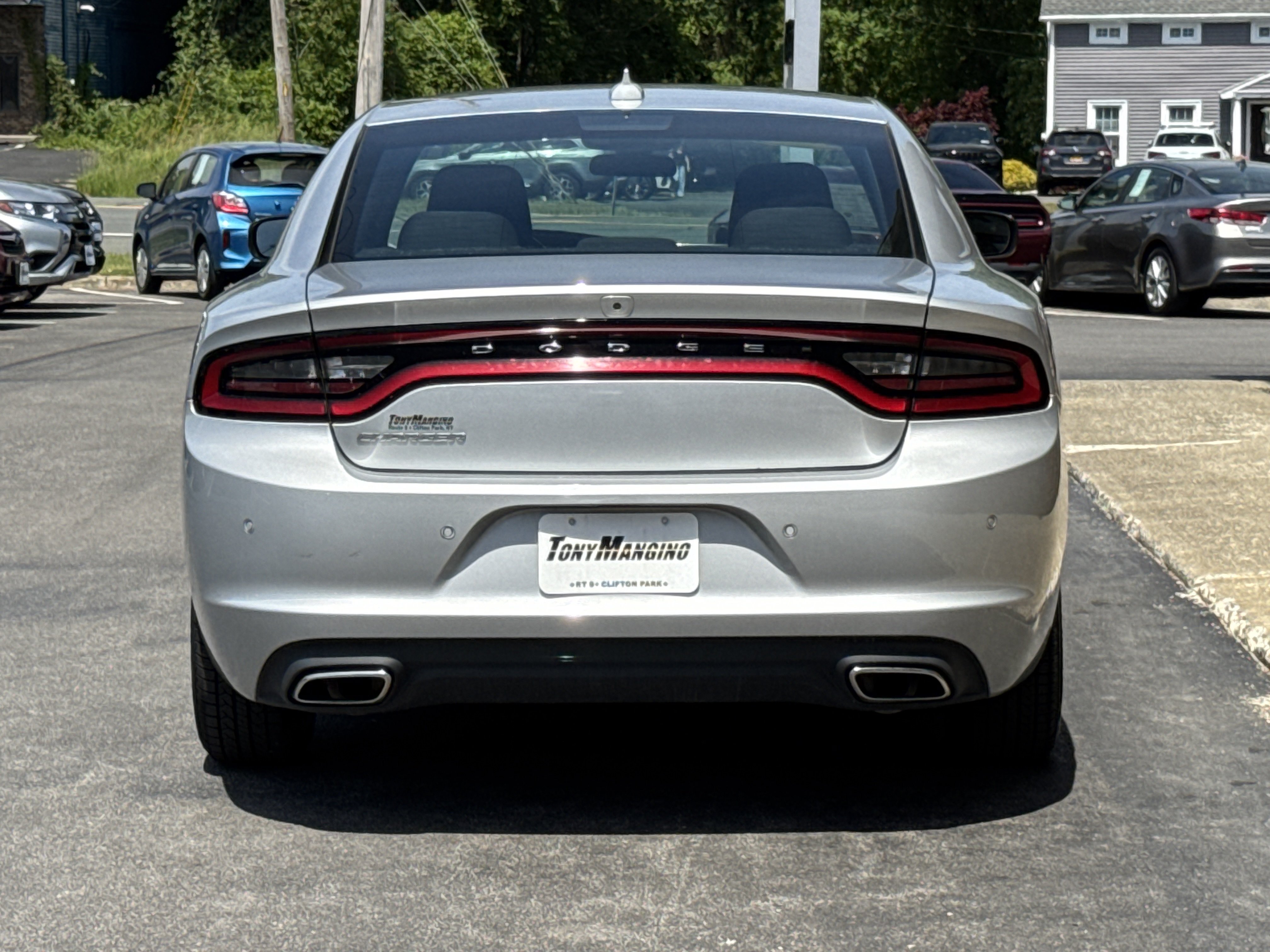 Used 2023 Dodge Charger SXT RWD image 5