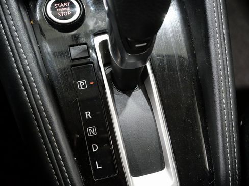 Used 2018 Nissan Kicks SV image 20