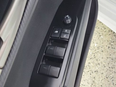 Used 2025 Toyota Camry SE FWD image 22