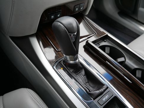 Used 2016 Acura RLX w/ Advance Package image 24