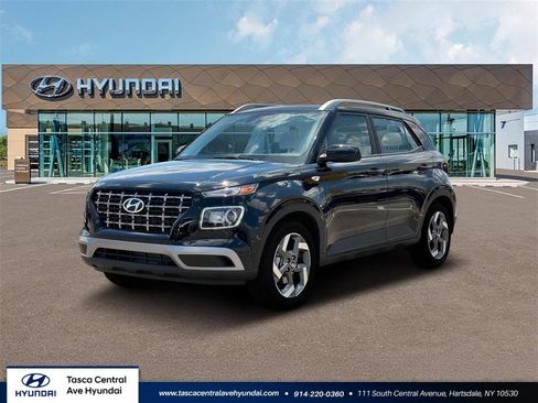 Used 2025 Hyundai Venue SEL image 1