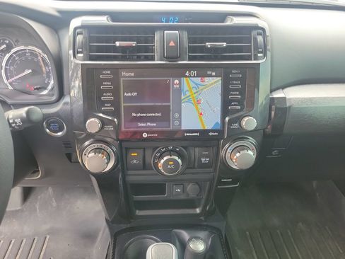 Used 2021 Toyota 4Runner TRD Off-Road Premium AWD/4WD image 26