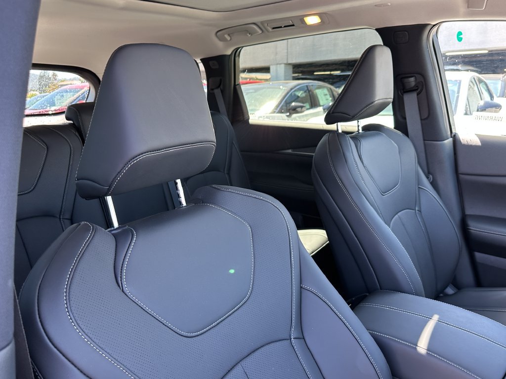 New 2027 INFINITI QX60 Luxe w/ Cargo Package FWD image 15