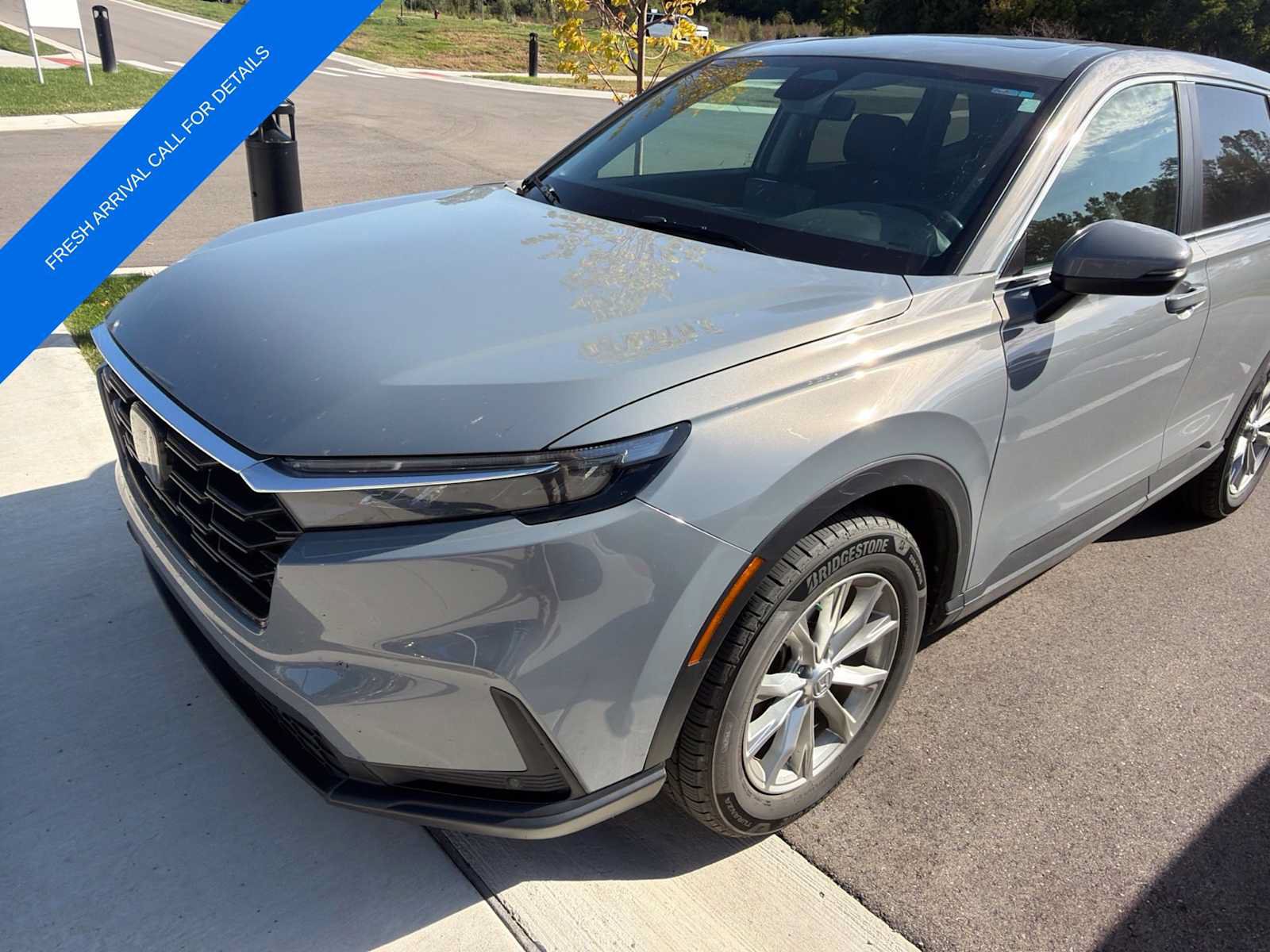Used 2025 Honda CR-V EX-L image 1