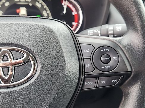 Certified 2025 Toyota RAV4 XLE image 18