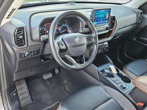 Used 2024 Ford Bronco Sport Outer Banks w/ Tech Package AWD/4WD image 10