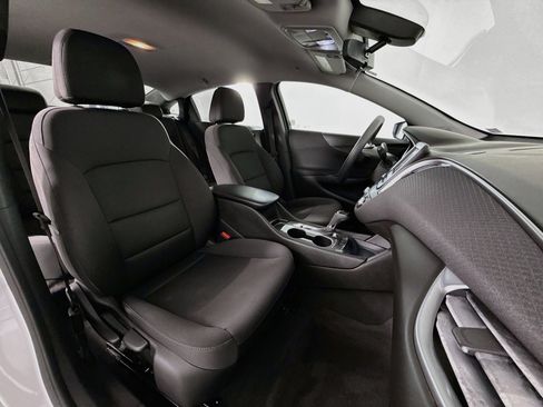 Used 2018 Chevrolet Malibu LS FWD image 24
