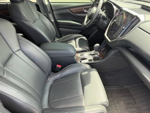 Used 2024 Subaru Ascent Touring w/ Popular Package #2 AWD/4WD image 17