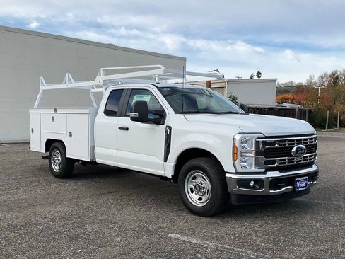New 2025 Ford F350 XL w/ XL Chrome Package image 8