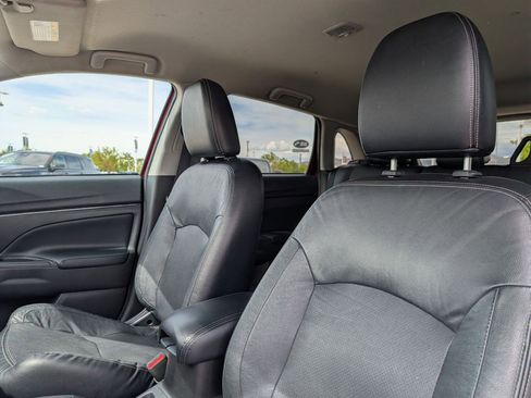 Used 2015 Mitsubishi Outlander Sport SE AWD/4WD image 24