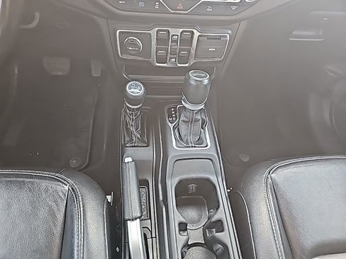 Used 2021 Jeep Wrangler Unlimited Sahara w/ Cold Weather Group image 7