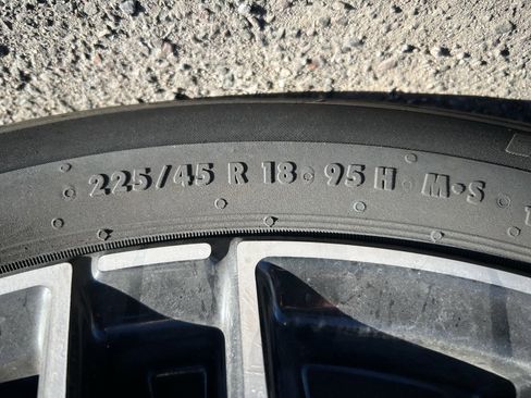 Used 2024 Mercedes-Benz C 300 C 300 image 10