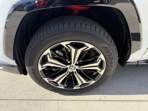 Certified 2025 Toyota RAV4 XSE image 33