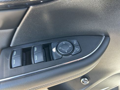 Certified 2022 Buick Envision Essence w/ Technology Package I AWD/4WD image 32
