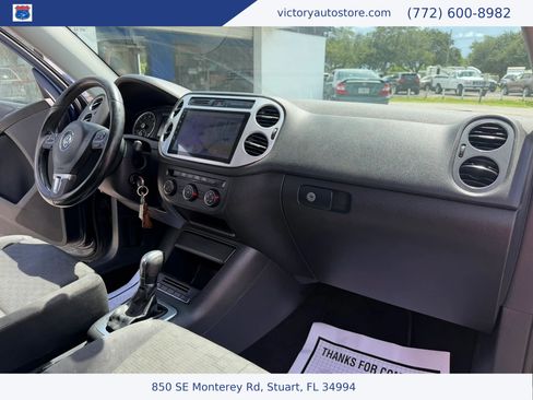 Used 2013 Volkswagen Tiguan S FWD image 11