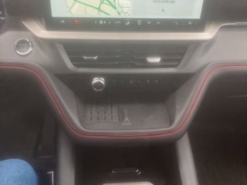 Certified 2025 Ford Explorer ST image 8