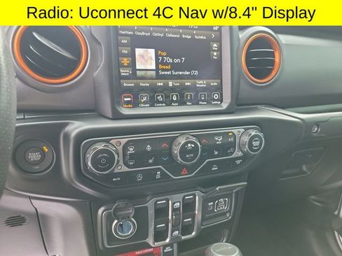 Used 2023 Jeep Gladiator Mojave w/ LED Lighting Group AWD/4WD image 13