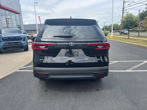 Used 2025 Toyota Grand Highlander AWD Hybrid image 4