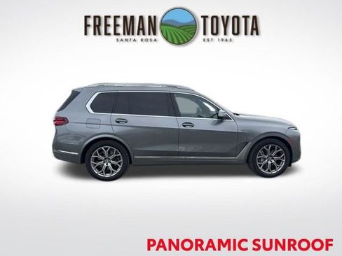 Used 2024 BMW X7 xDrive40i w/ Premium Package AWD/4WD image 4