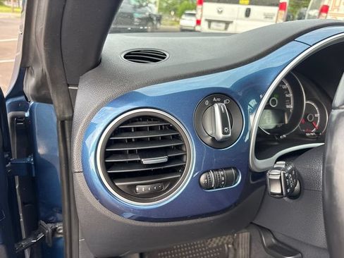 Used 2017 Volkswagen Beetle 1.8T SE FWD image 14