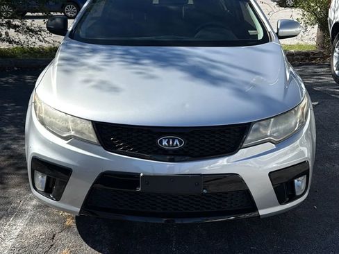 Used 2010 Kia Forte Koup SX w/ Leather Pkg image 2