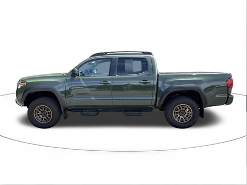 Used 2022 Toyota Tacoma SR5 w/ Trail Edition AWD/4WD image 6