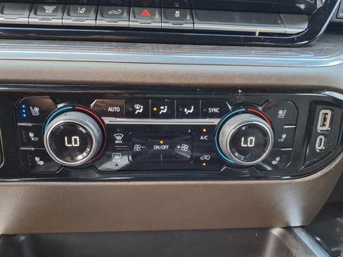 Used 2024 Chevrolet Silverado 3500 LTZ w/ LTZ Convenience Package image 22