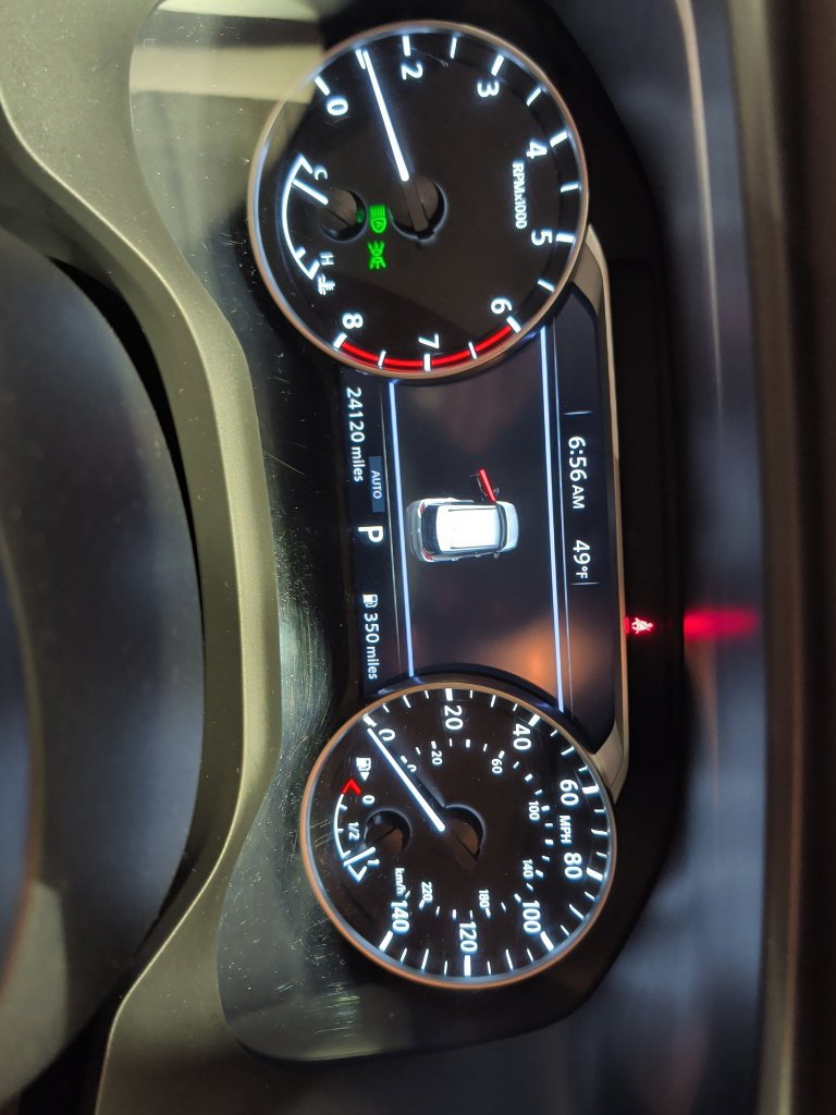 Used 2023 Nissan Rogue SV AWD/4WD image 4