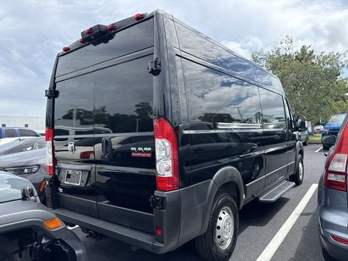 Used 2022 RAM ProMaster 2500 w/ Safety Group FWD image 7