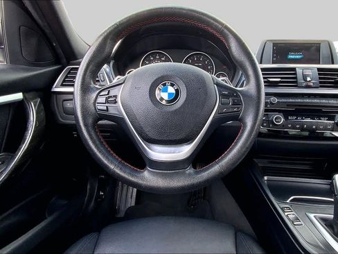 Used 2018 BMW 330i Sedan RWD image 6
