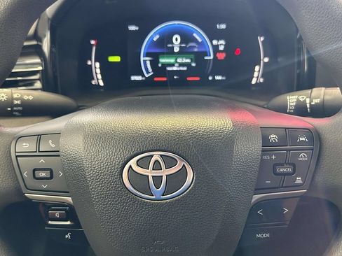 Certified 2025 Toyota Camry LE FWD image 28