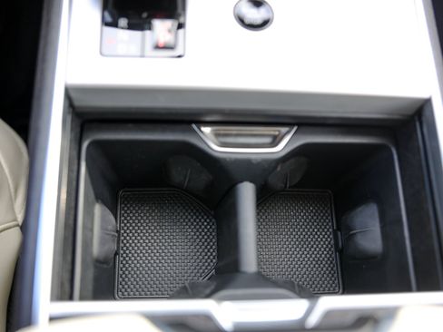 Used 2024 Land Rover Range Rover Autobiography image 34