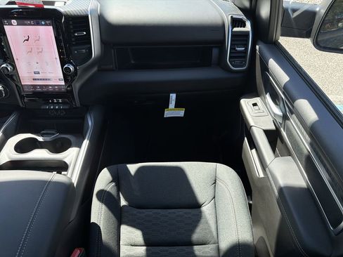 New 2026 RAM 1500 Big Horn AWD/4WD image 16