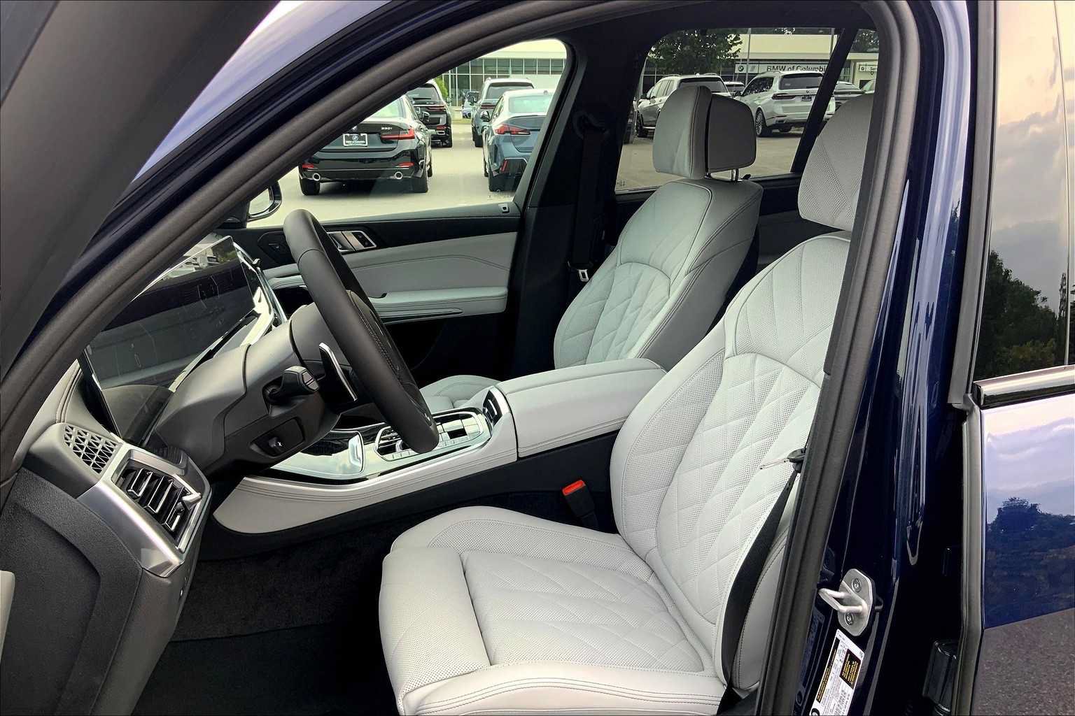 Used 2026 BMW X5 xDrive40i AWD/4WD image 7
